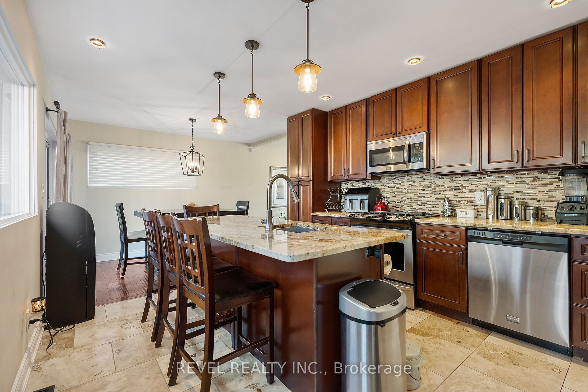 17 Battlefield Dr