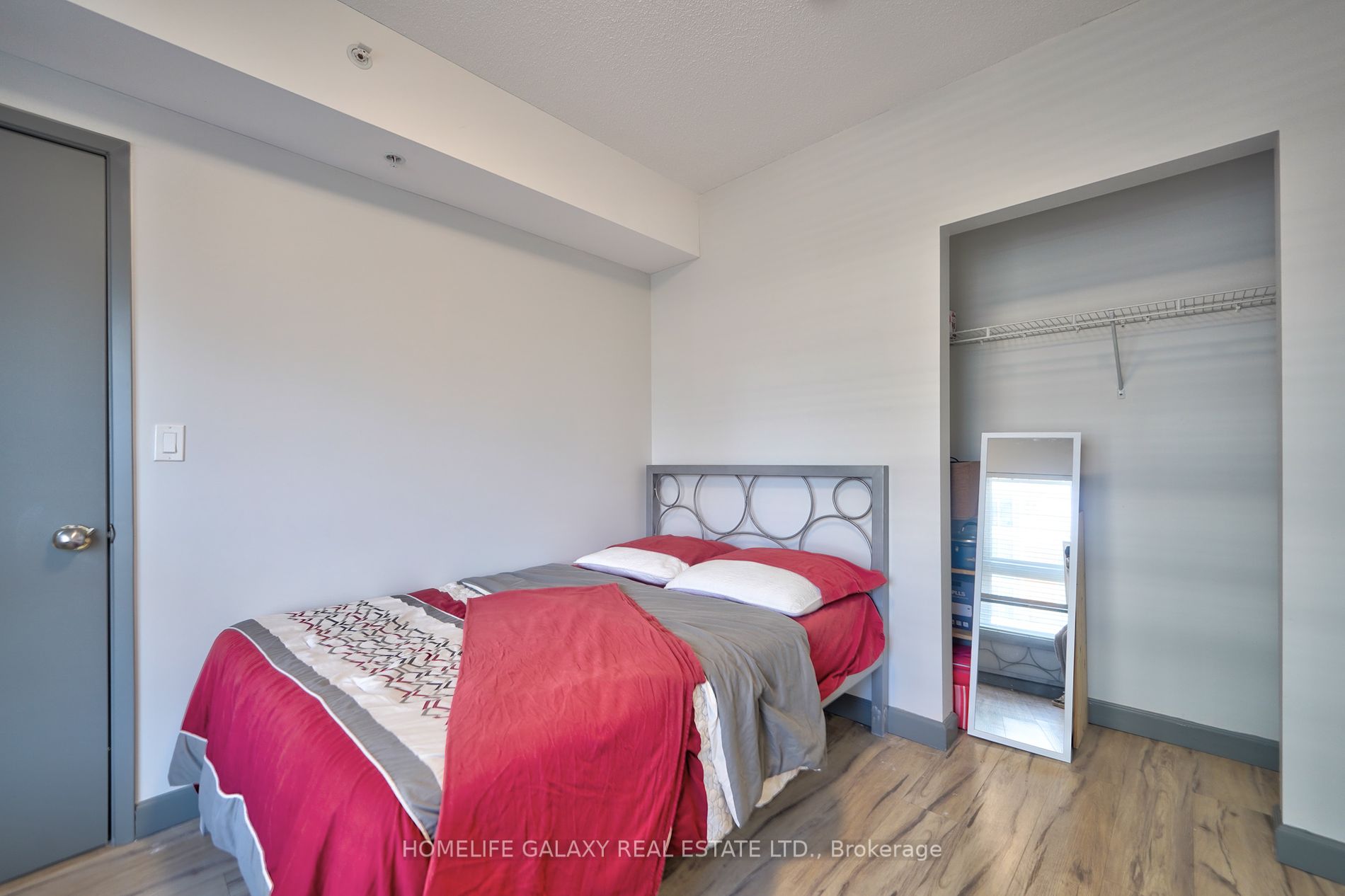 258B Sunview St, #2611