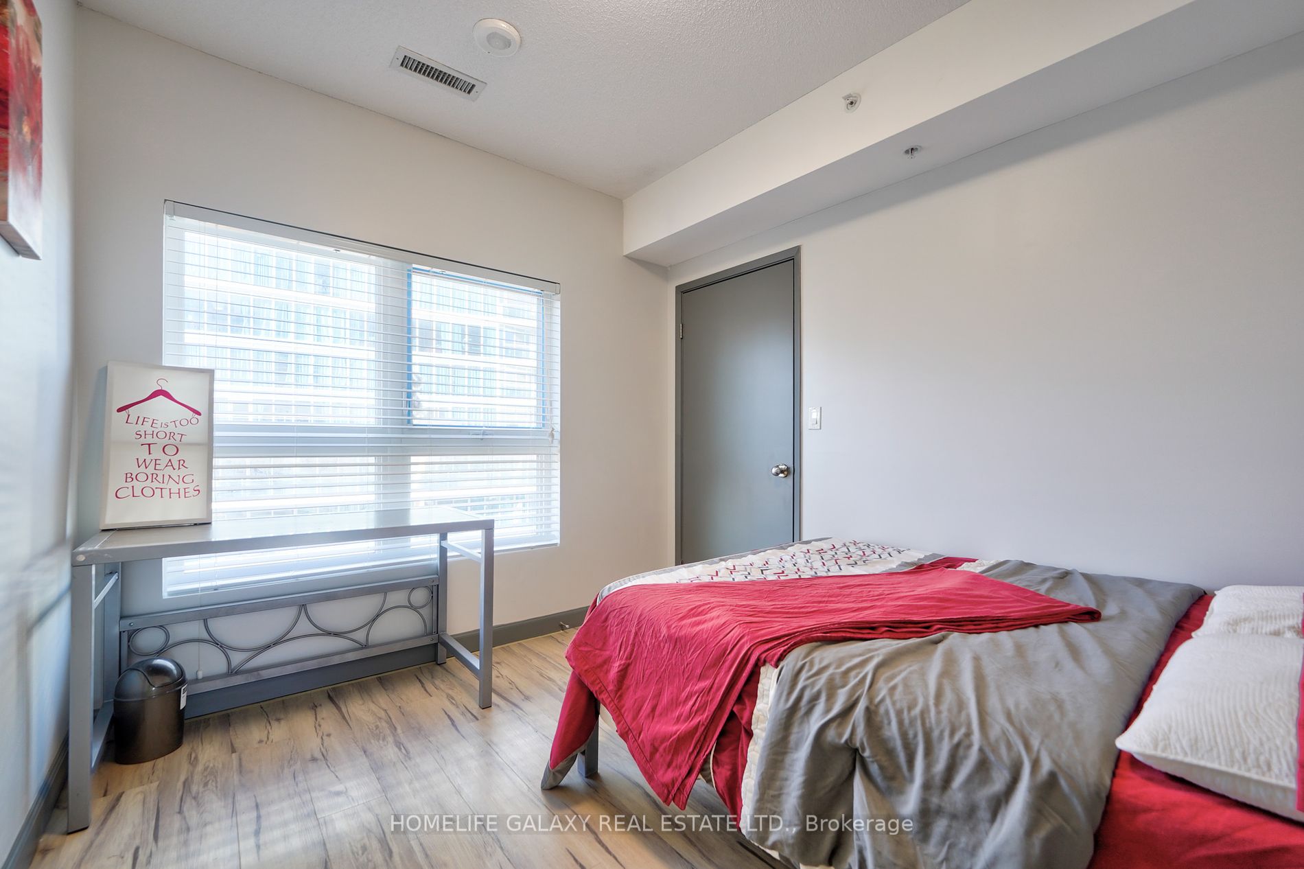 258B Sunview St, #2611