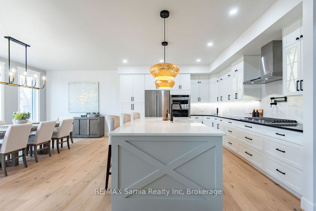 7007 Blue Coast Heights