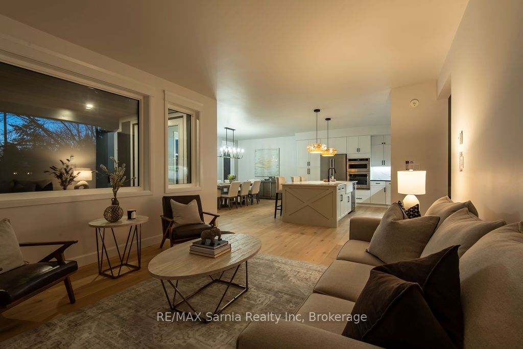 7007 Blue Coast Heights