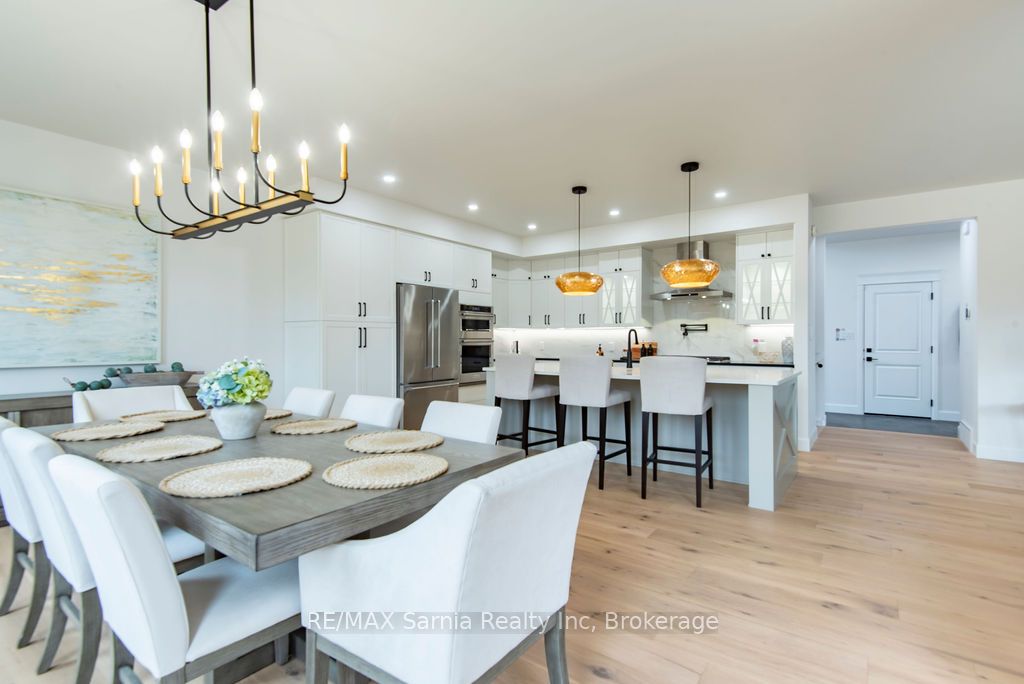7007 Blue Coast Heights