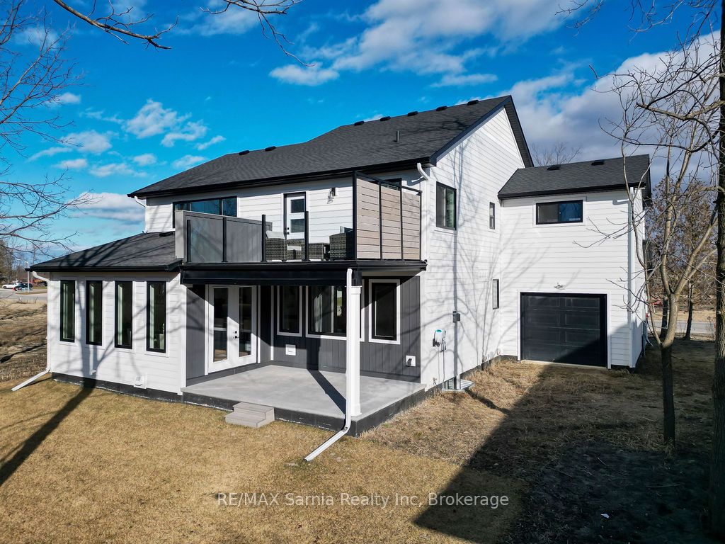 7007 Blue Coast Heights