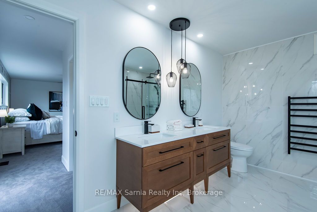 7007 Blue Coast Heights