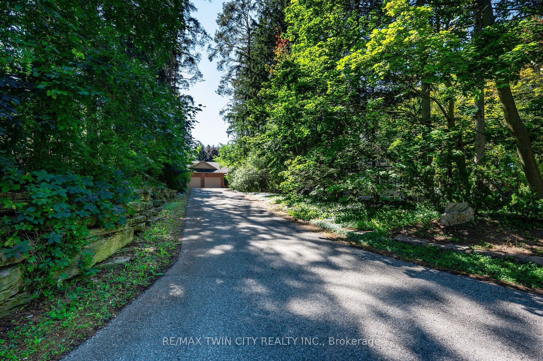 39 Mcdougall Road