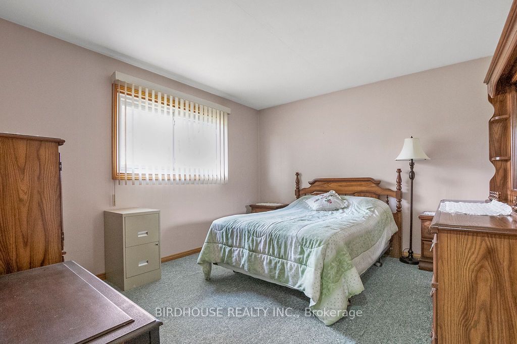 1483 Elm Tree Road