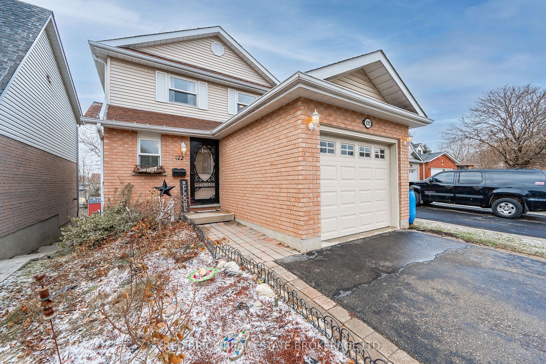 122 Moss Place