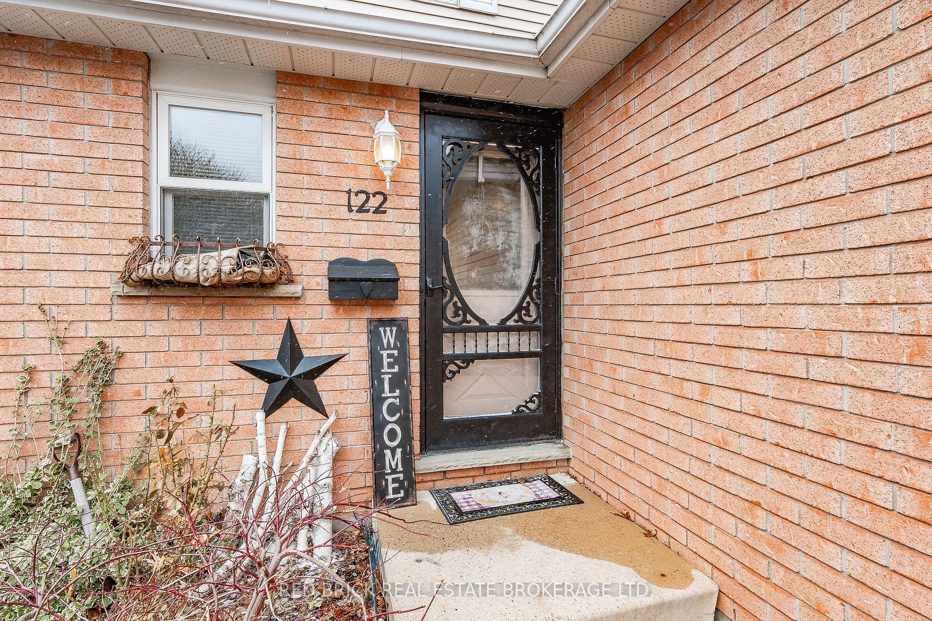 122 Moss Place