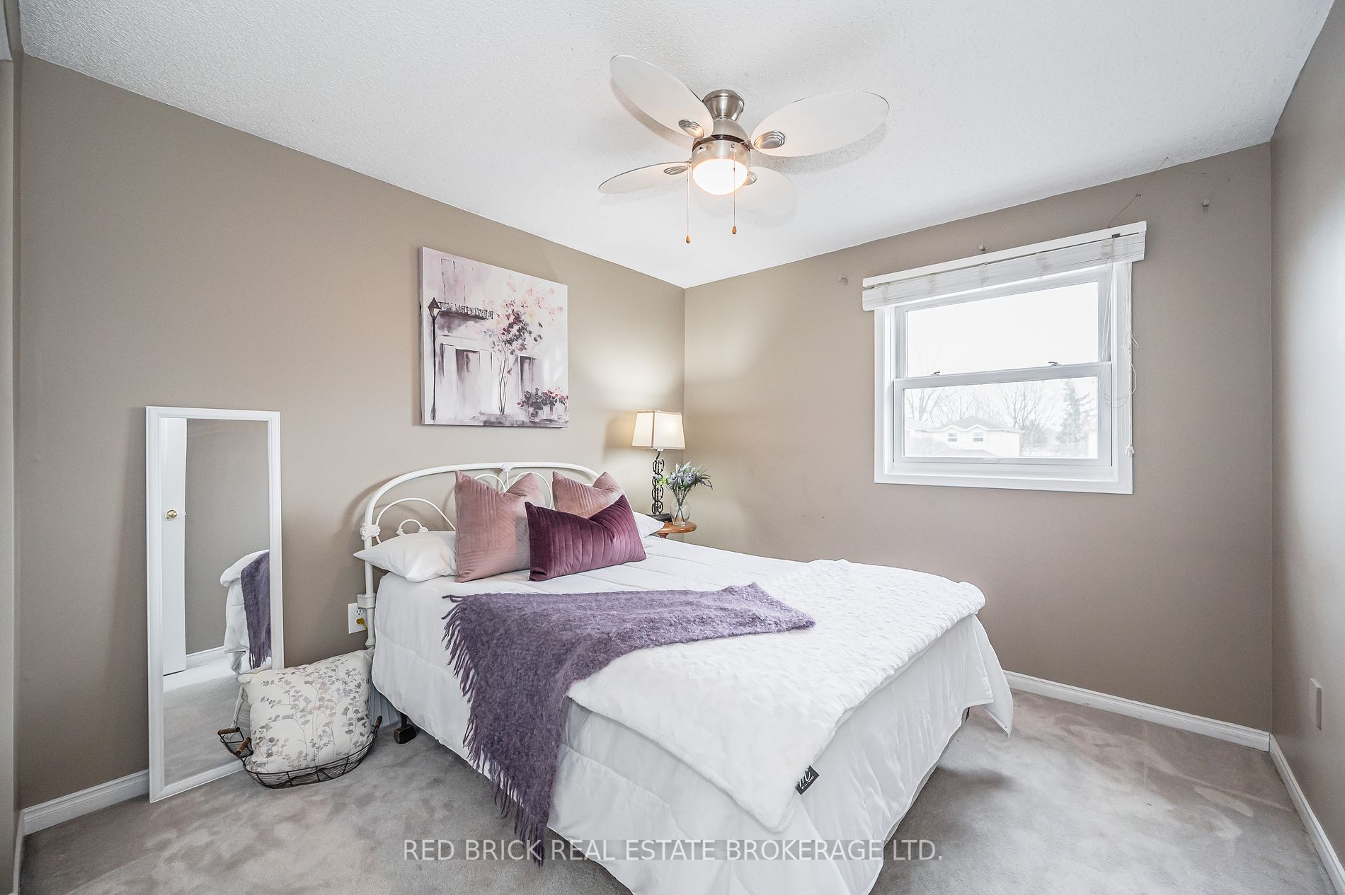 122 Moss Place