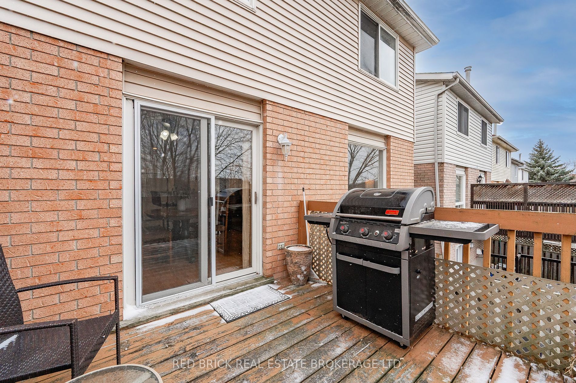 122 Moss Place