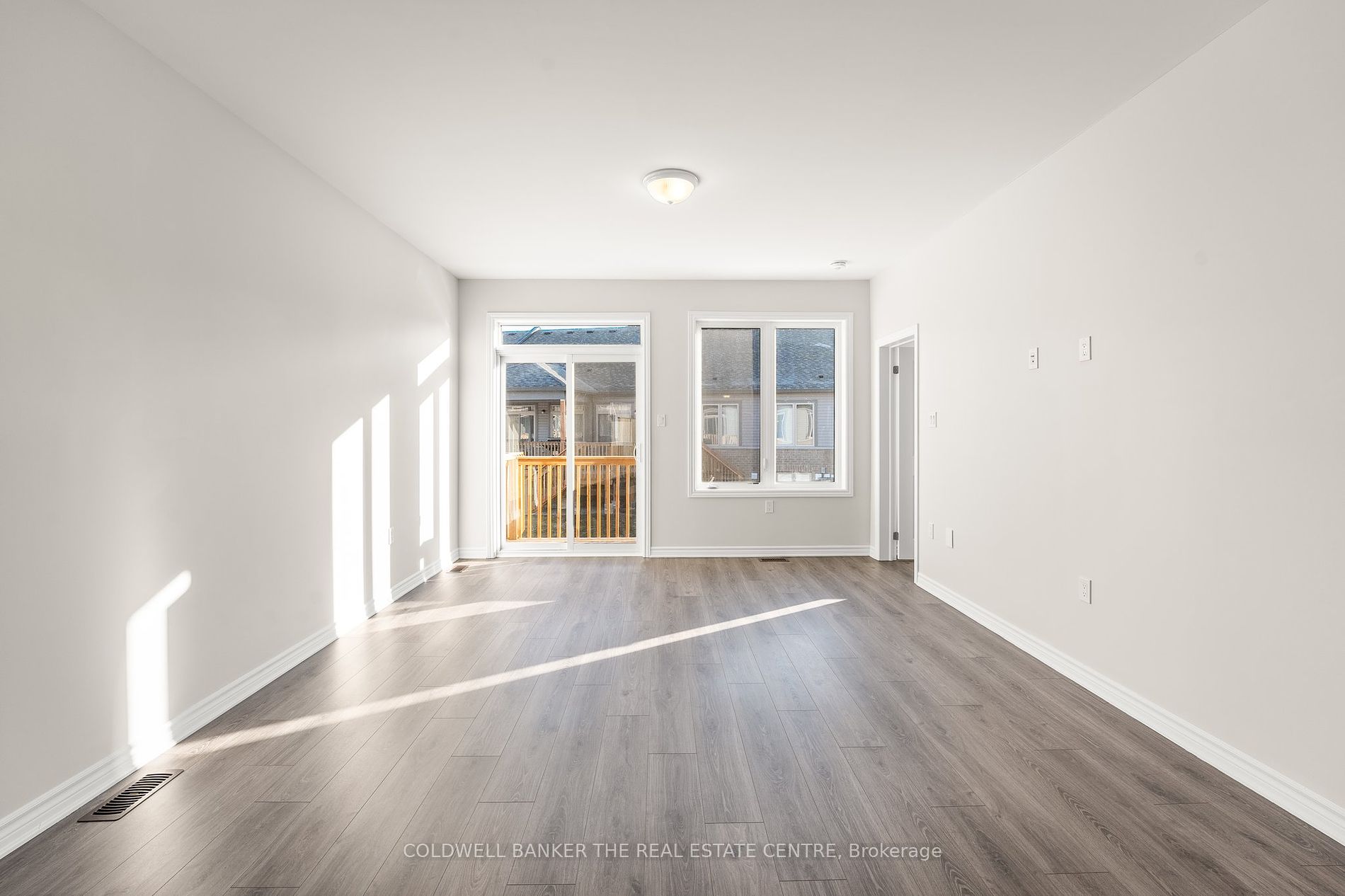 17 Lakewood Crescent #19