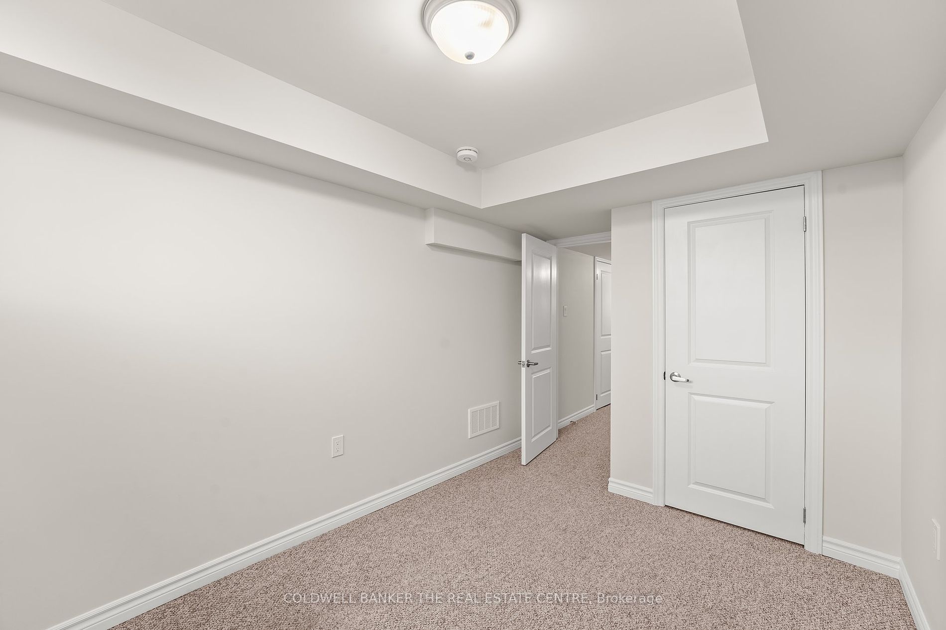 17 Lakewood Crescent #19