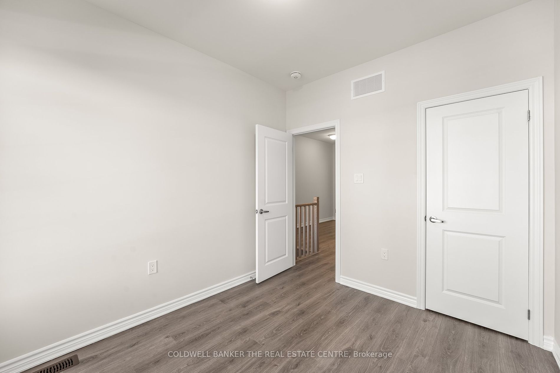 17 Lakewood Crescent #19