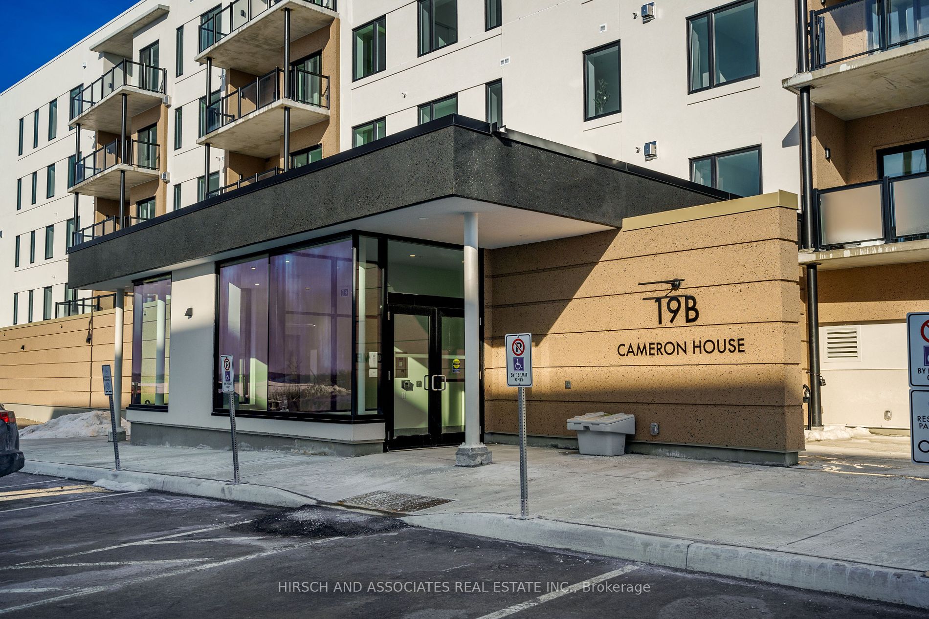 19B West Street N, #306