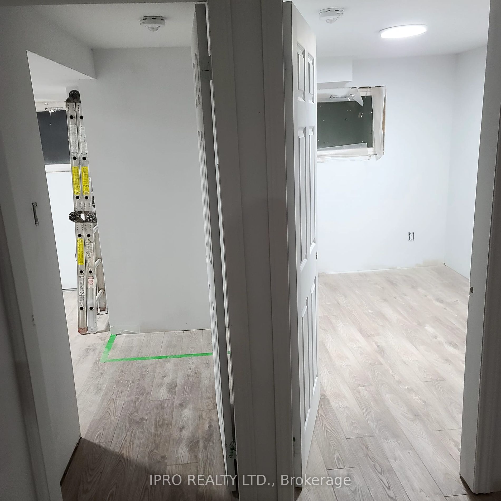 24 Chilton Dr