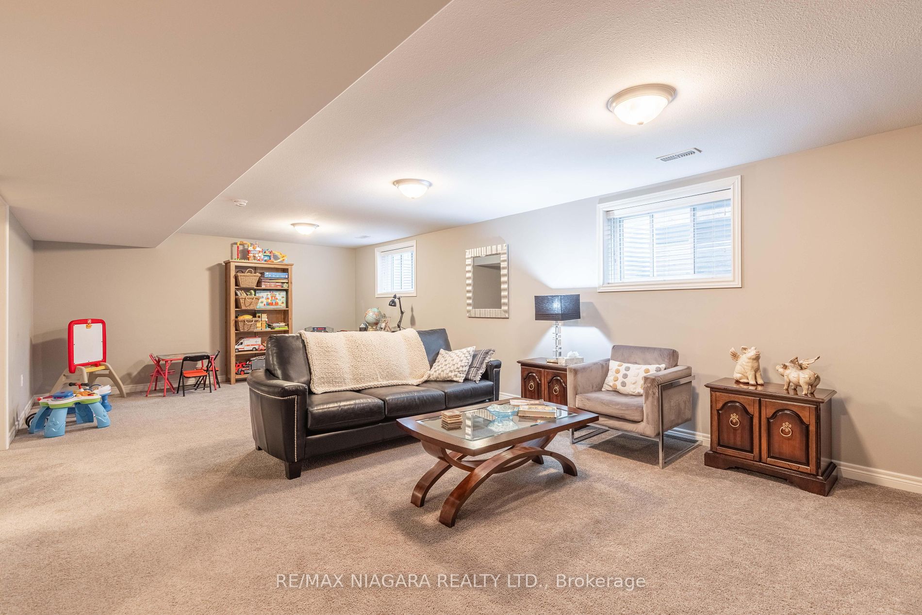 12 Silverwood Avenue