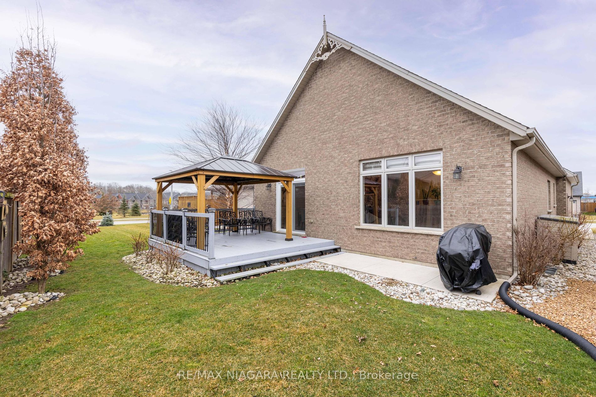12 Silverwood Avenue