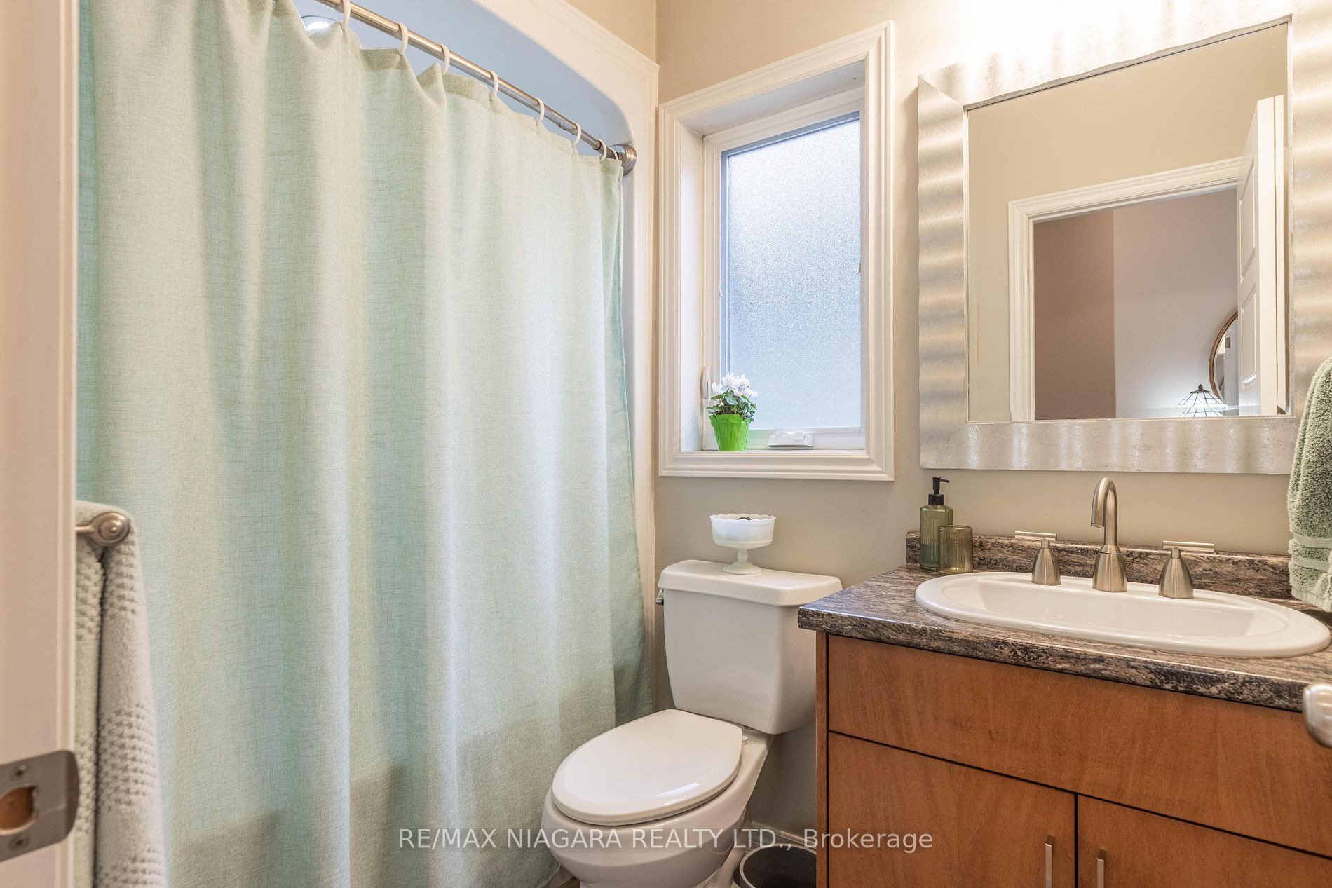 12 Silverwood Avenue