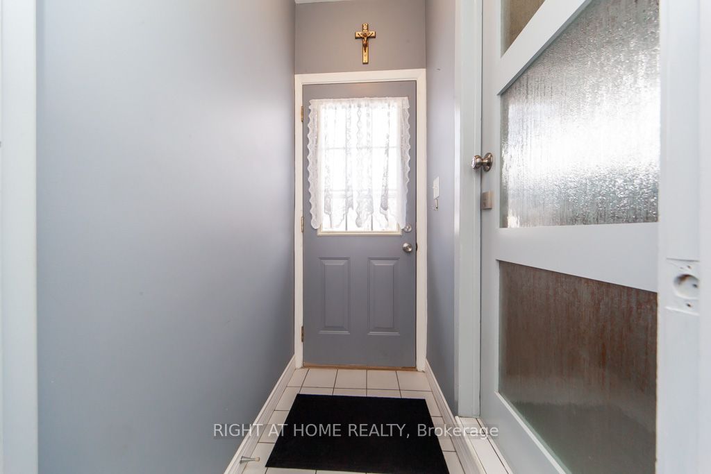 37 Allan Drive