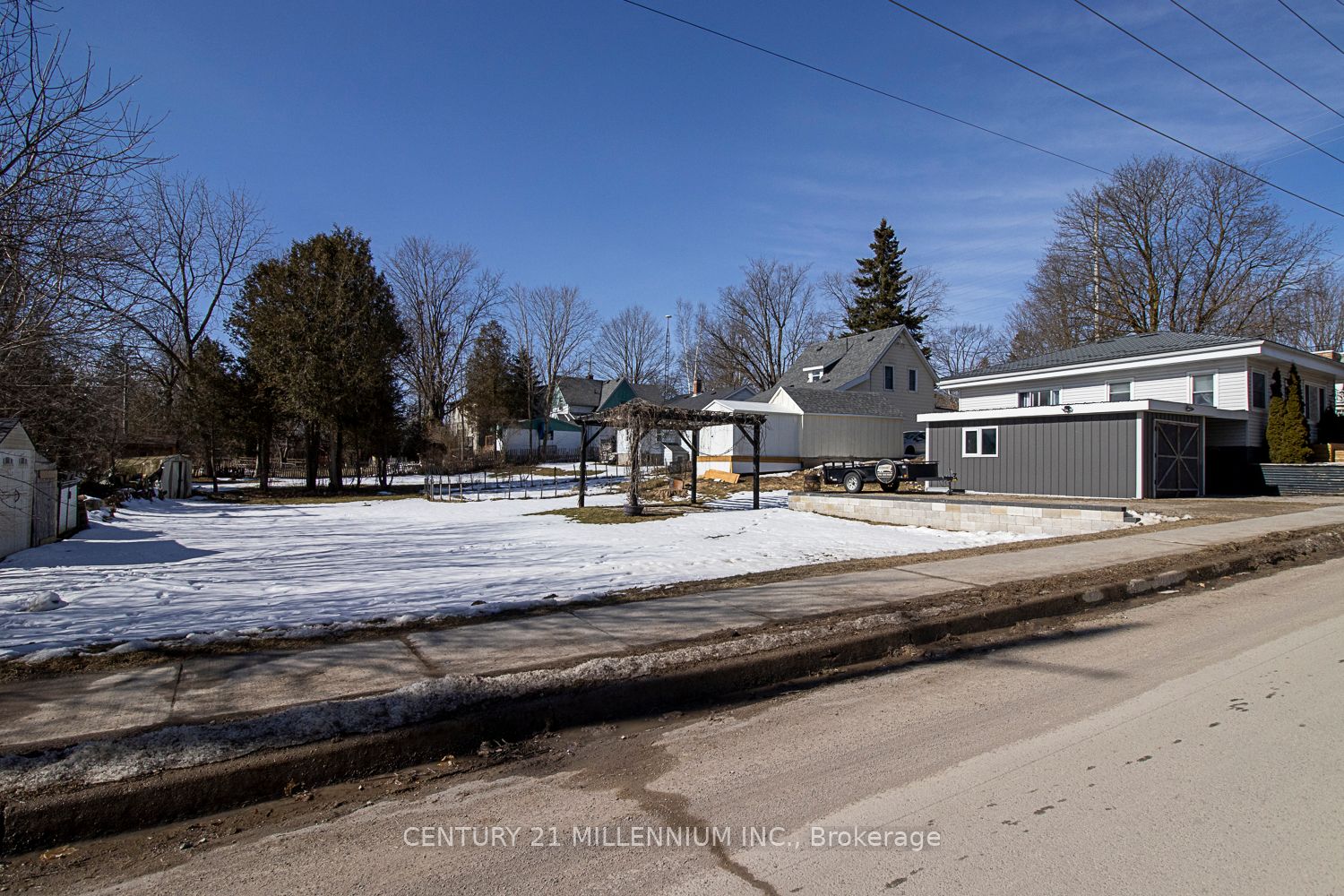 265 Andrew St
