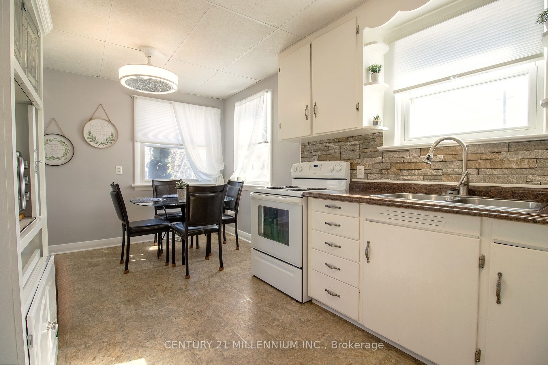 265 Andrew St