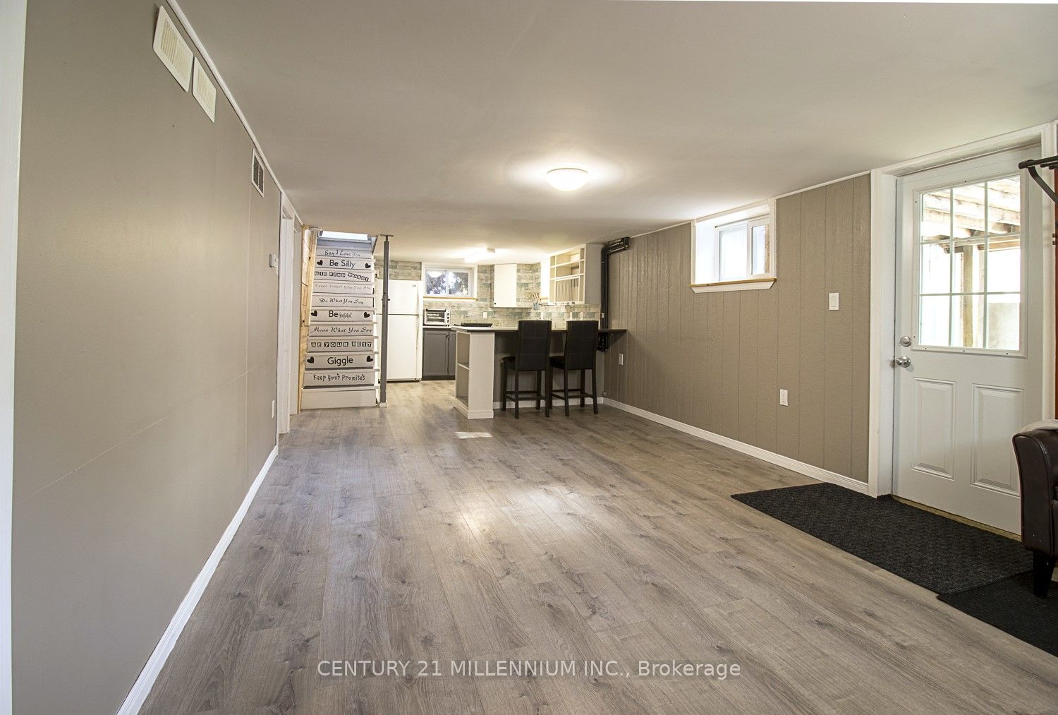 265 Andrew St