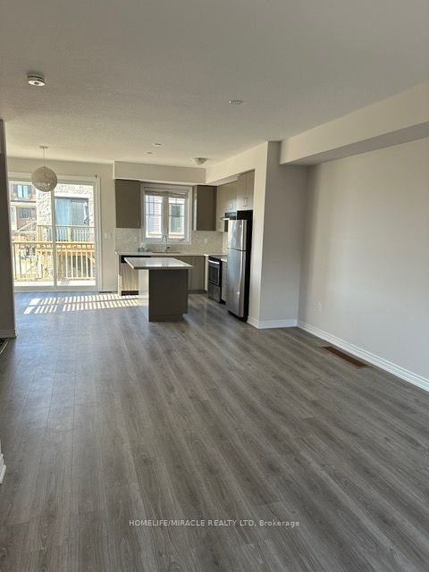 1890 Rymal Rd E, #147