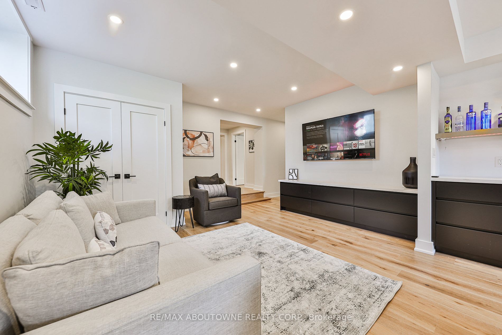 51 Central Drive