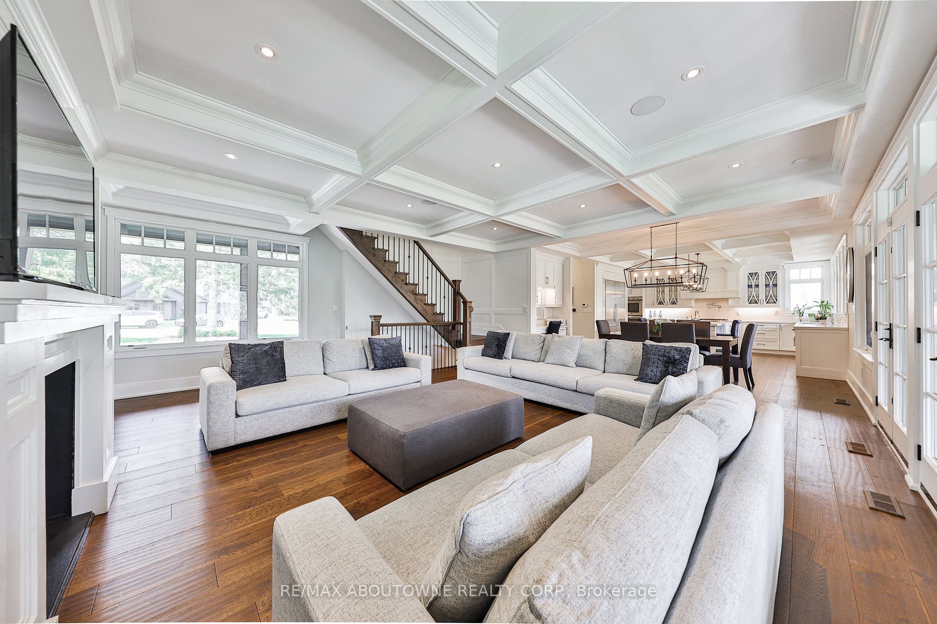 51 Central Drive