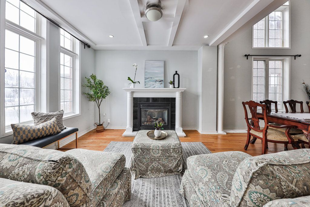 183 Valmont Crt