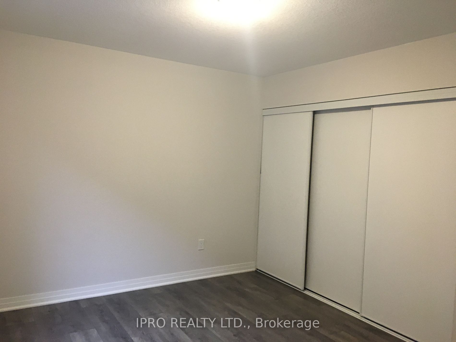 457 Robert Woolner Street