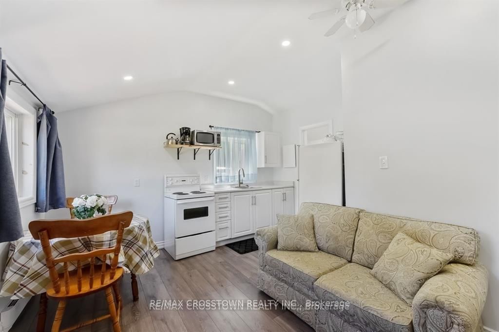 230-232 Lake Dalrymple Road, #14