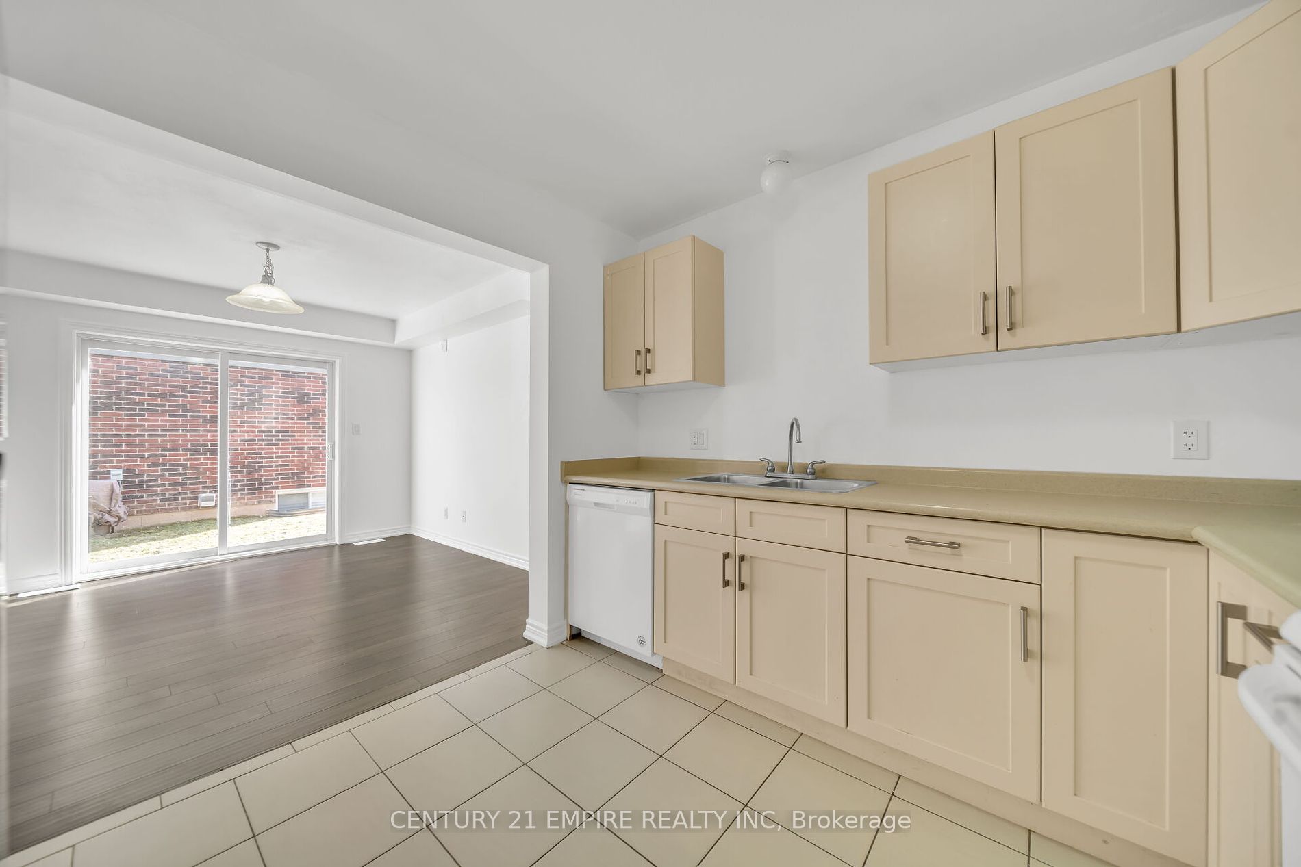 146 Winterberry Boulevard