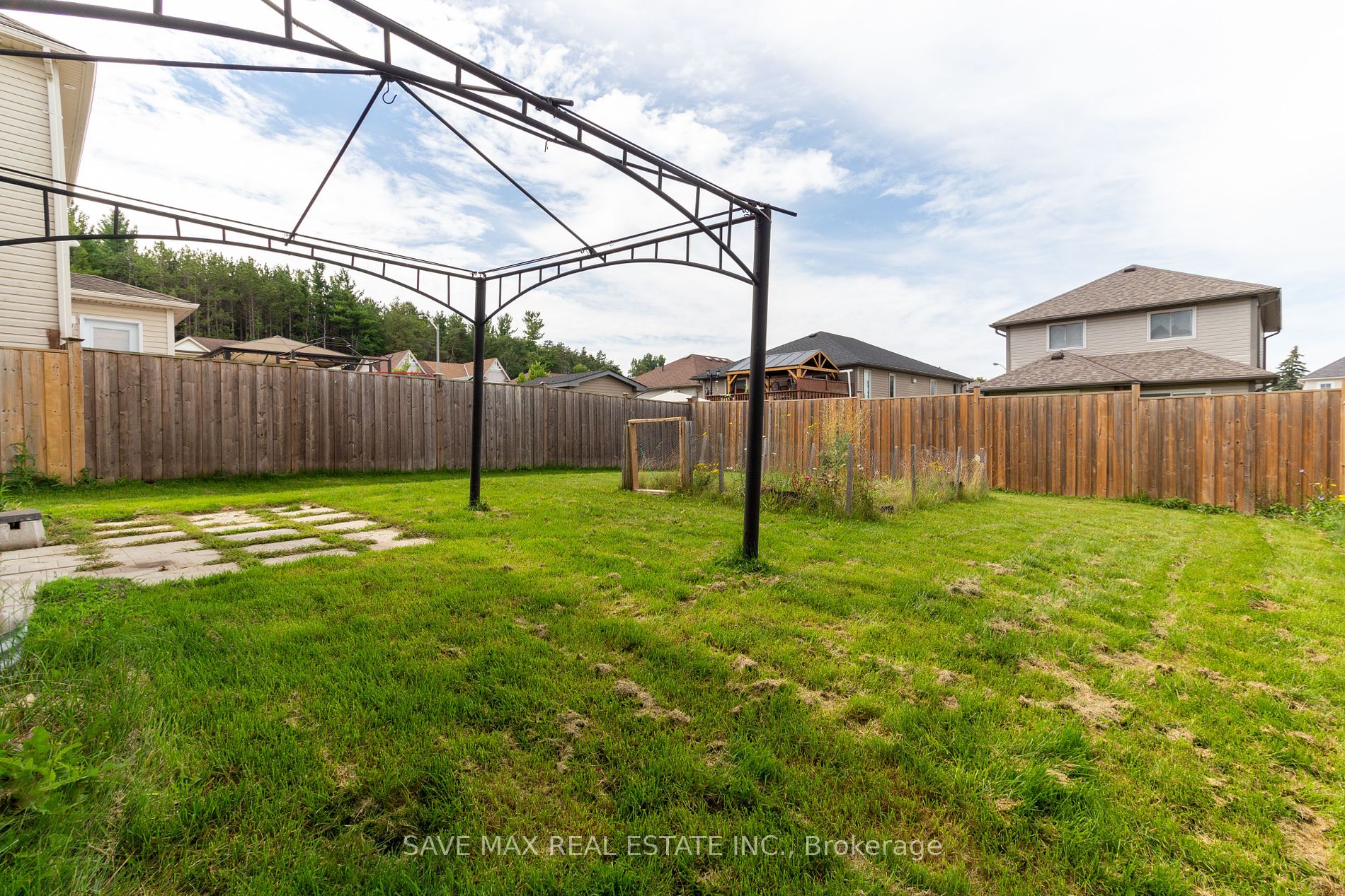 415 Orvis Crescent