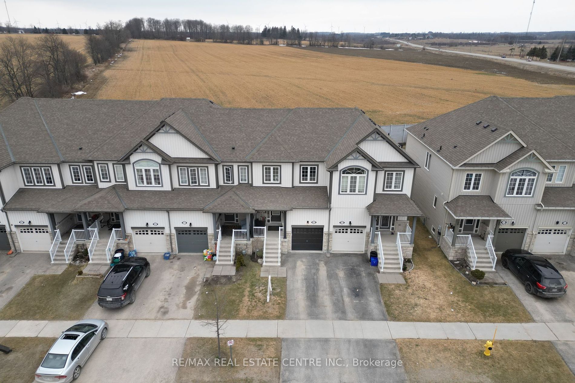 829 Cook Crescent