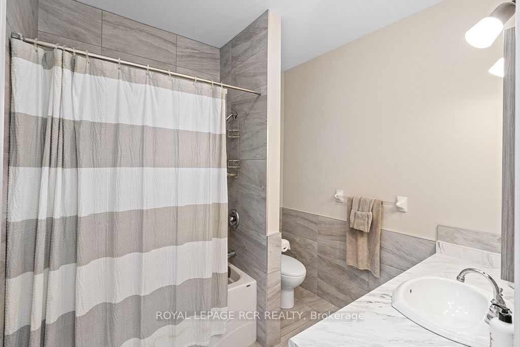 5680 Wellington Road 23