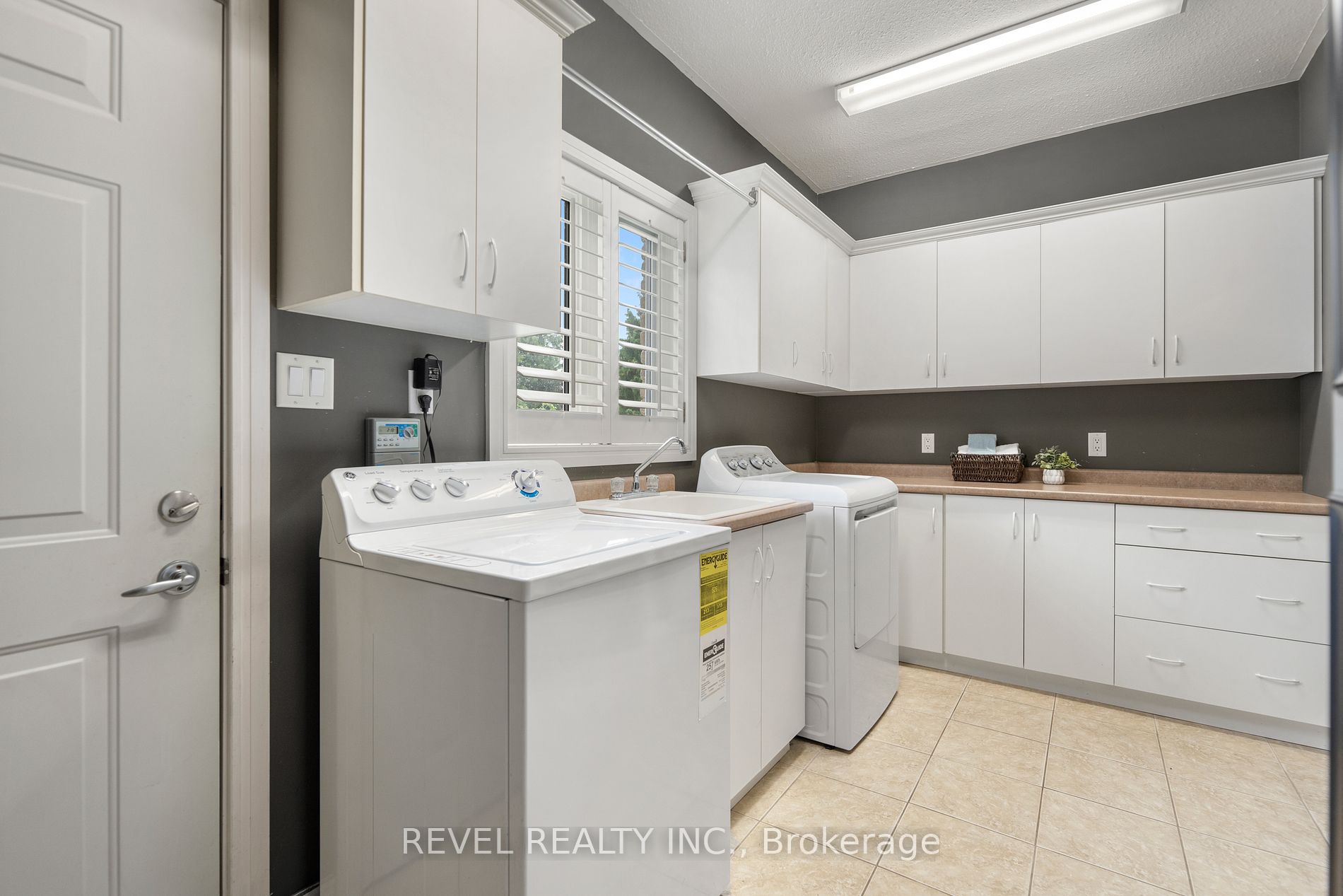 7847 Cathedral Drive