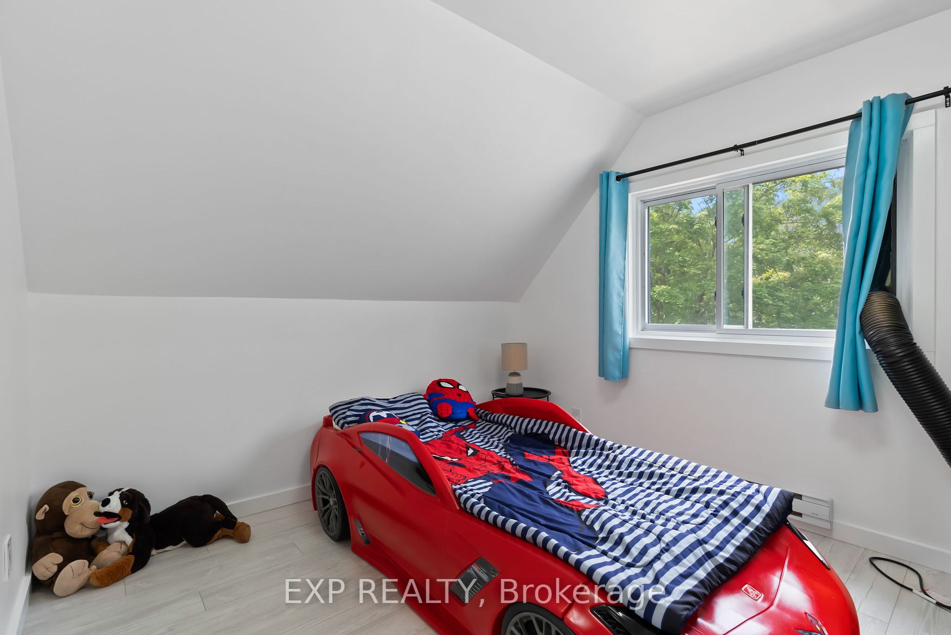203 Bullis Road