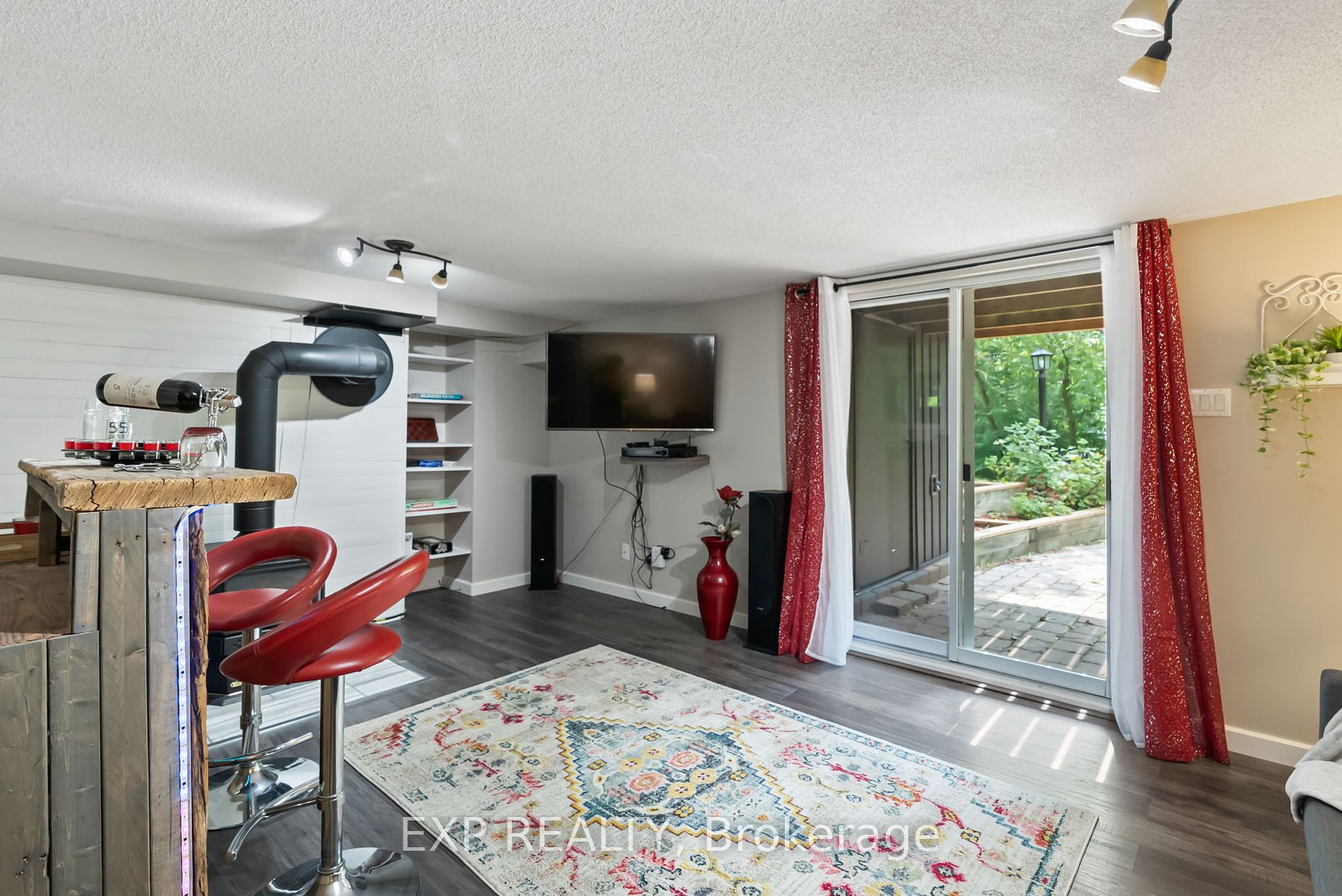 203 Bullis Road