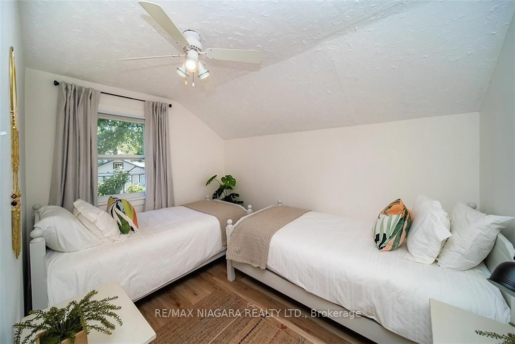 248 Lincoln Road W