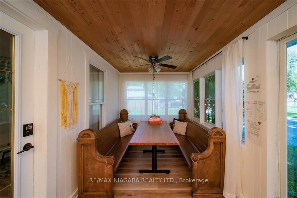 248 Lincoln Road W