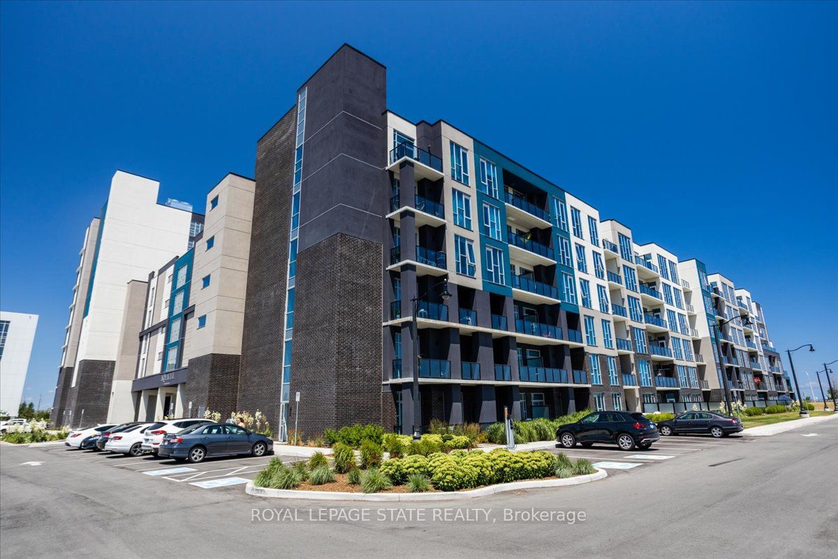 16 Concord Pl, #150