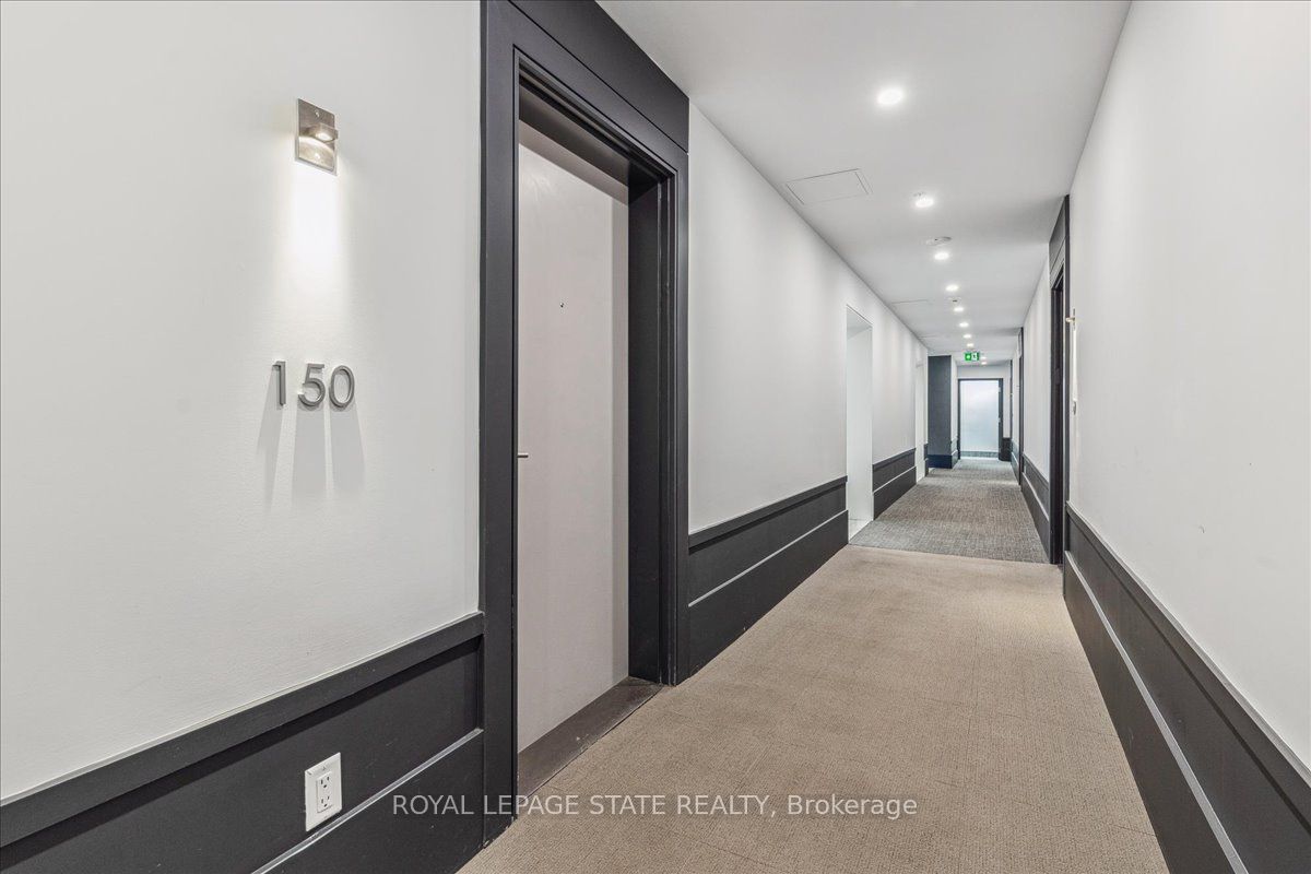 16 Concord Pl, #150