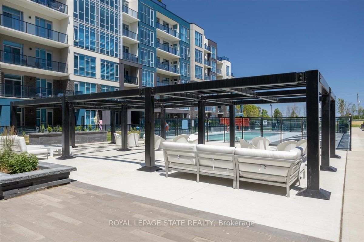 16 Concord Pl, #150