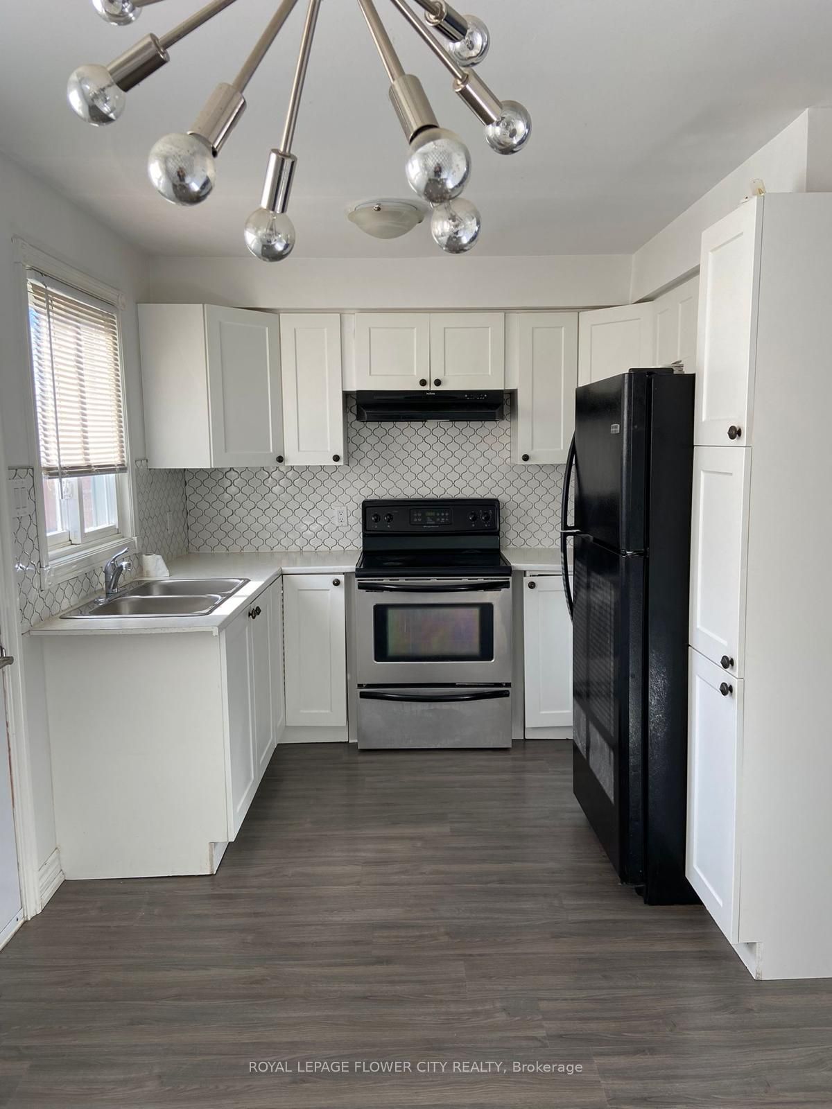 1443 Huron St, #18