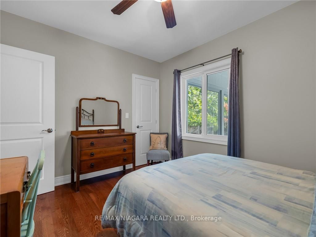 880 Edgemere Road