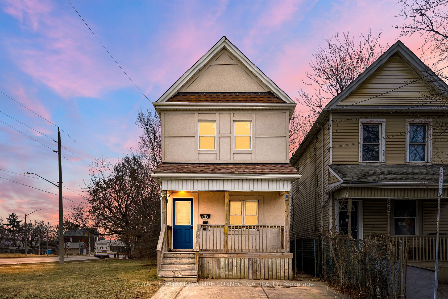 88 Niagara St