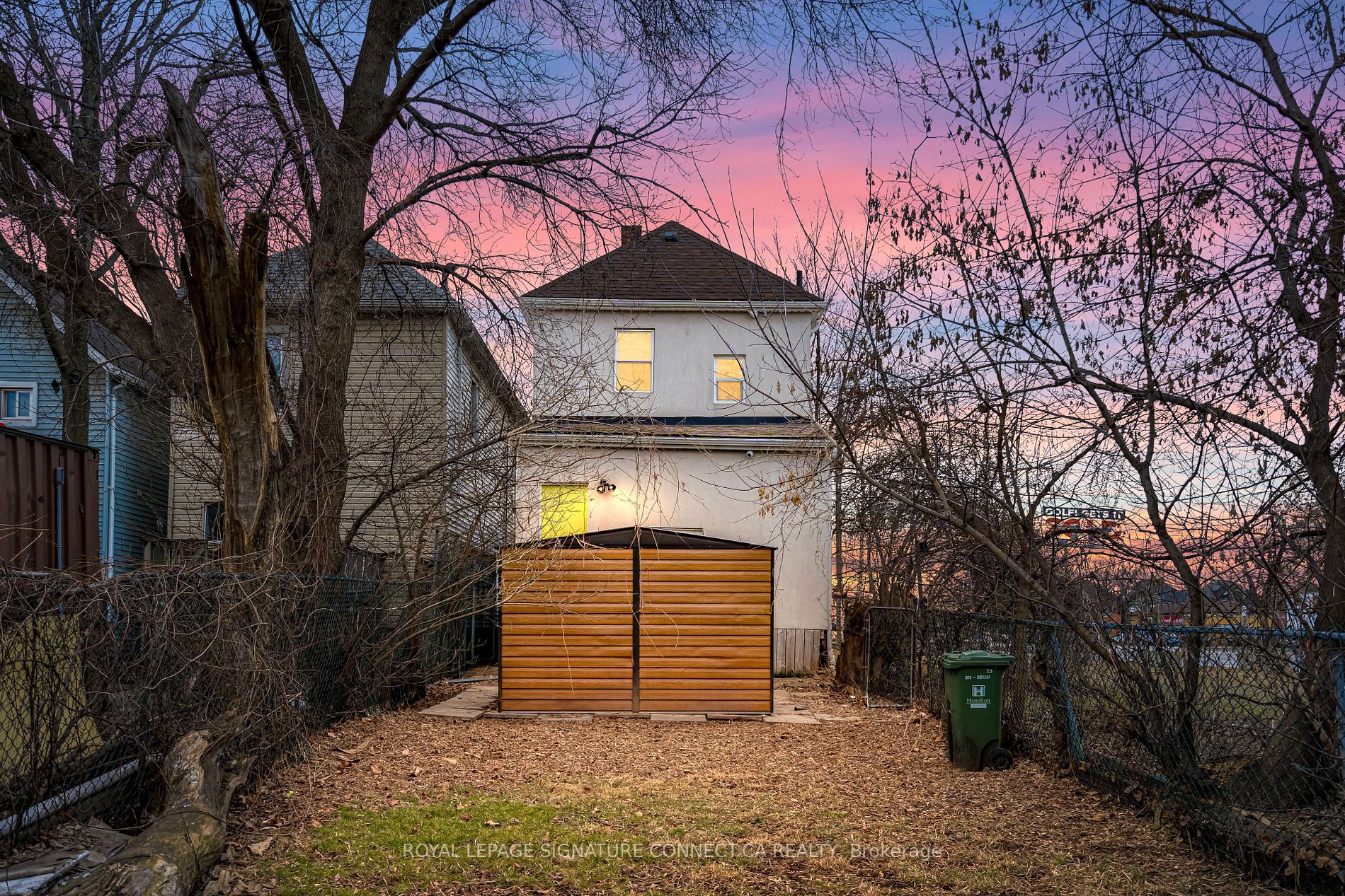 88 Niagara St