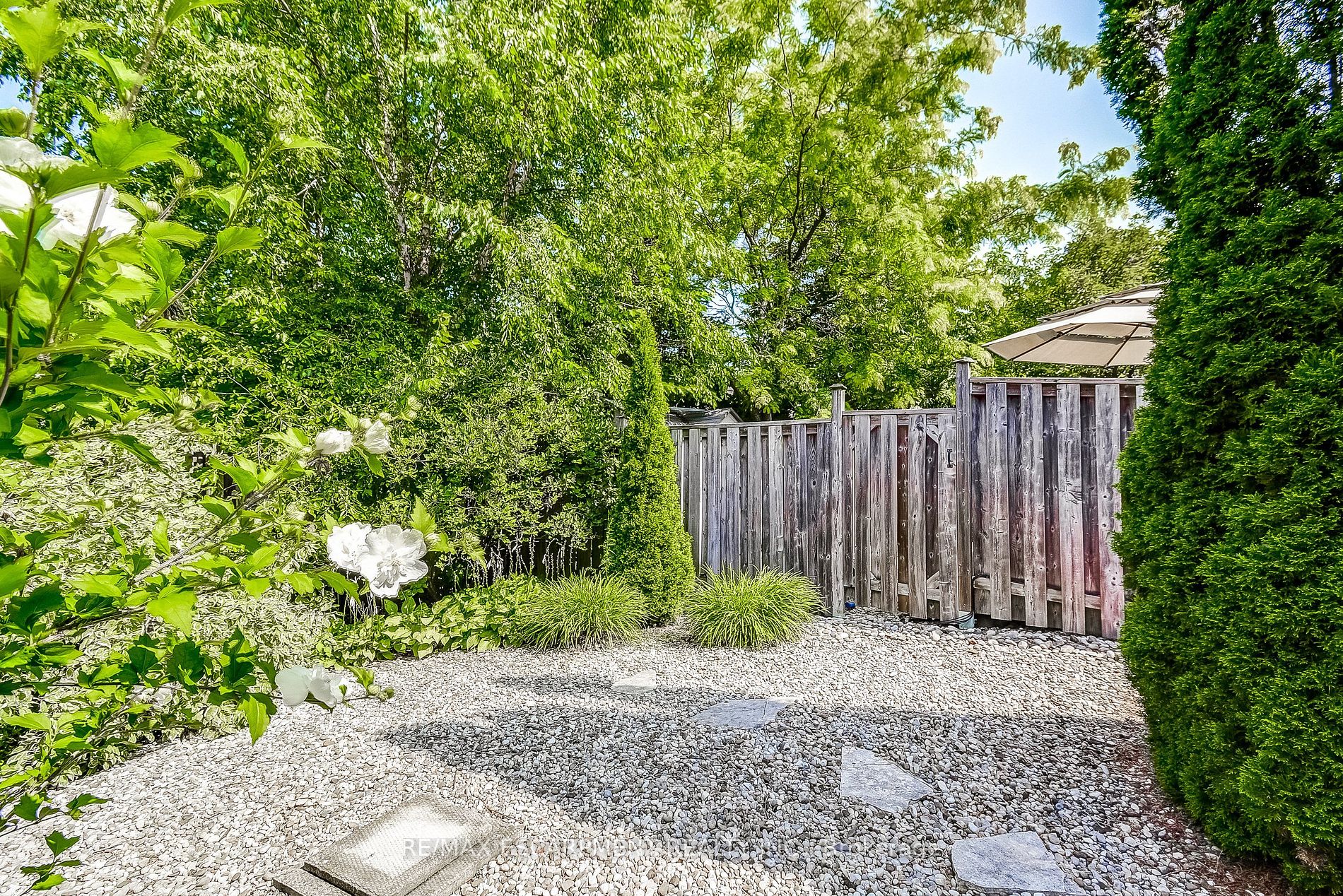 494 STONEHENGE Drive