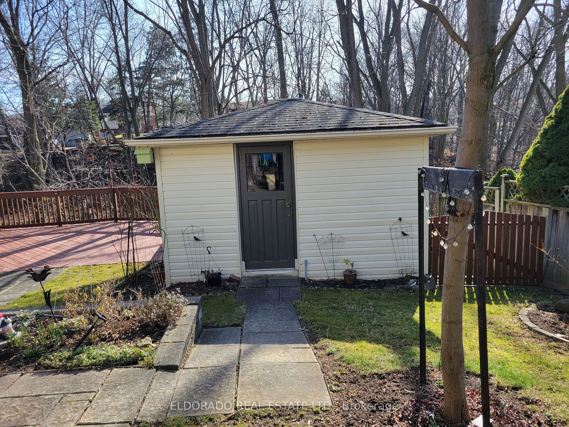 16 Kimbermount Dr